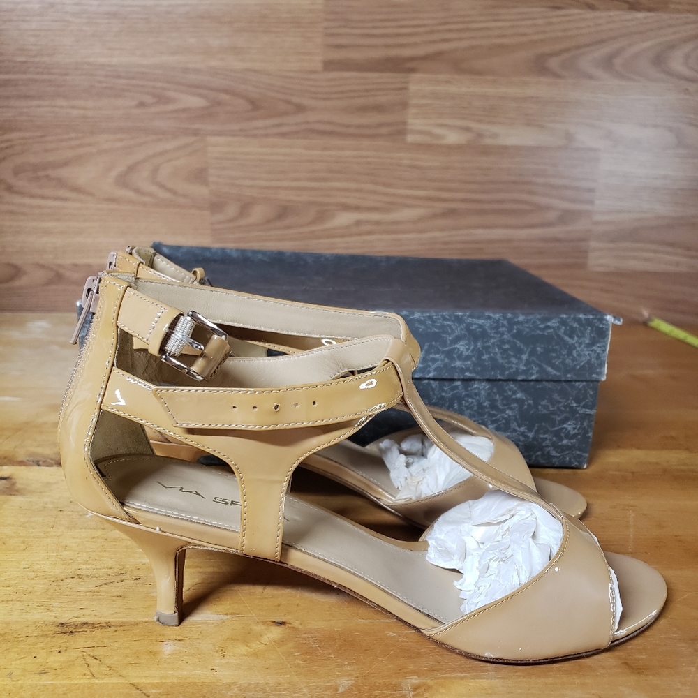 Via Spiga Beige Open-Toe Heels with Buckle